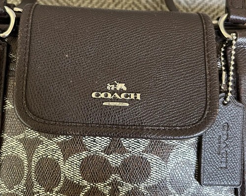 Coach 33960 Signature PVC Brown Coated Canvas Shoulder Bag Purse Tote - 第 2/17 張圖片