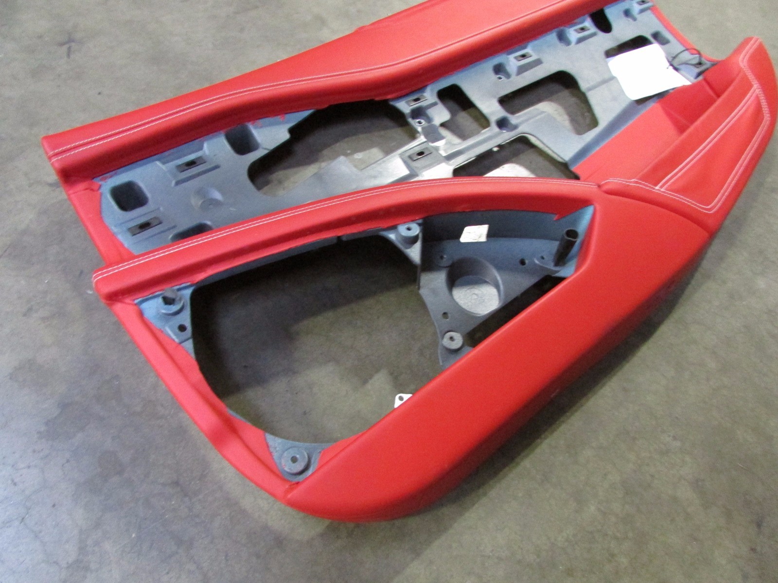Ferrari 458 Italia, RH, Right Front Door Main Trim Panel, Blk&Red, Used 82643629