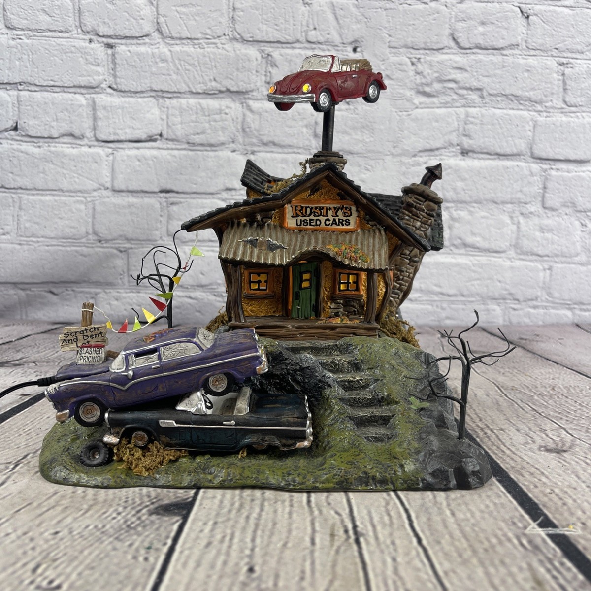 Dept 56 The Original Snow Village Used Car Lot #54283 Old Stock