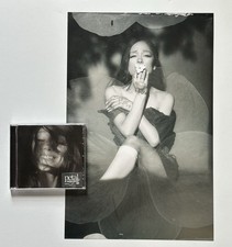 Ariana Grande Petal CD + Poster
