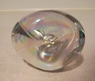 1993 Robert Eickholt Iridescent Clear Pinched Free Form Art Glass Paperweight 