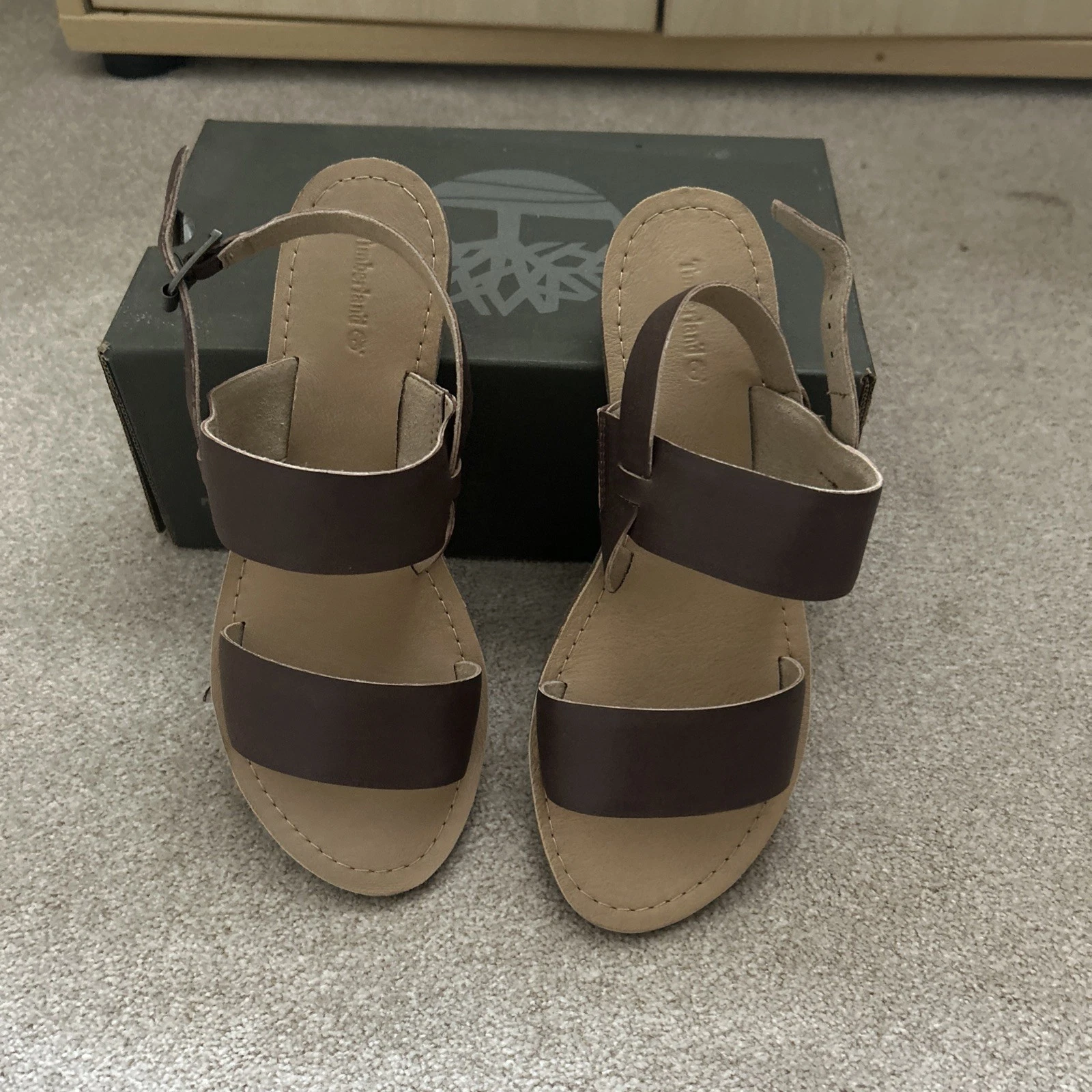 Nuovissimo sandalo piatto Timberland marrone scuro Carolista taglia UK 5 5 (PREZZO CONSIGLIATO £ 70)