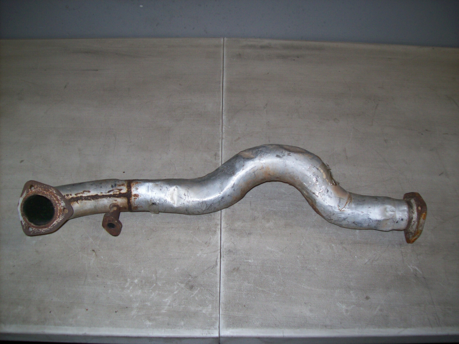 Ferrari 308-Gts ,Mondial V8  Exhaust Pipe is Oem Part.