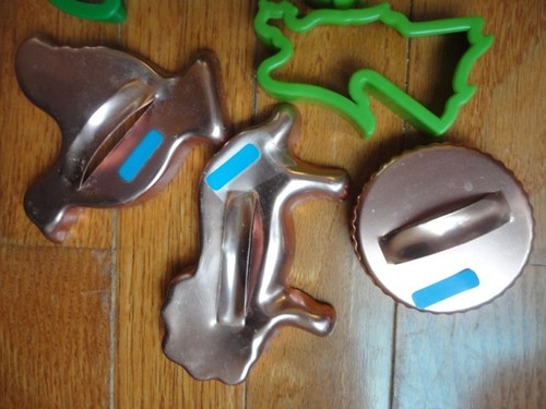 Christmas Holidays Green Copper Cookie Cutter Set Plastic & Metal Vintage - Picture 7 of 7