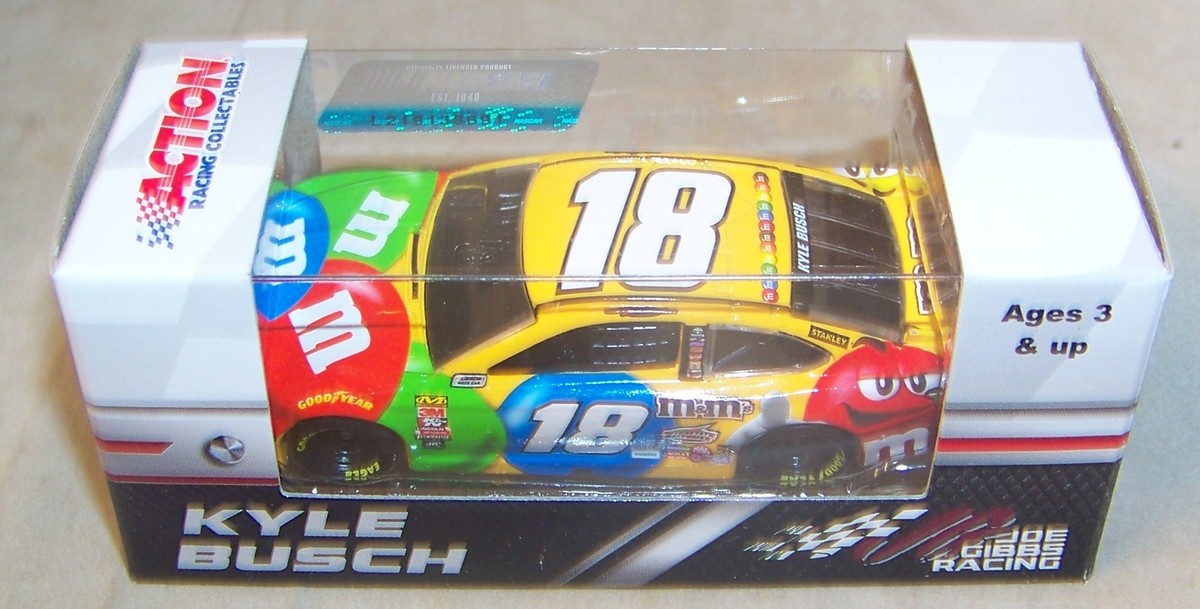 1:64 ACTION 2018 #18 M&M'S CANDY STANDARD SCHEME KYLE BUSCH