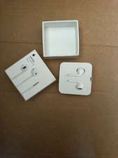 OEM Apple EarPods w/ Mic Lightning Connector Earbuds Headset - White for iPhone