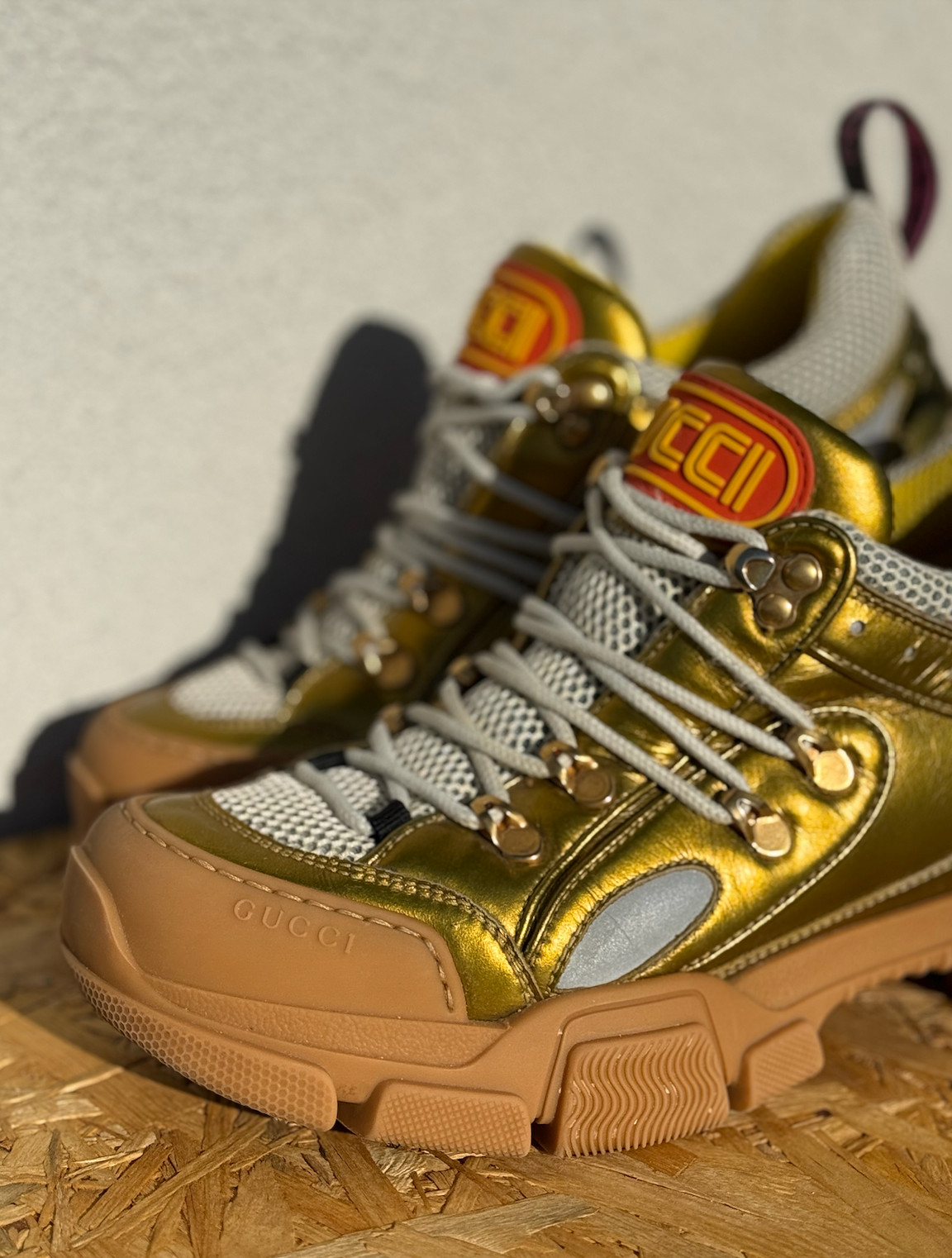Authentic GUCCI Gold Flashtrek Leather Sneakers Womens EU 39 UK 6 RRP£1590 MINT image 2