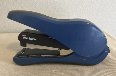 Staples One-Touch Executive Stapler 20 Sheet Capacity