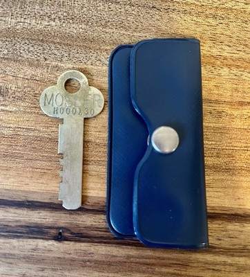 VINTAGE MOSLER SAFE DEPOSIT BOX FLAT KEY #H000130
