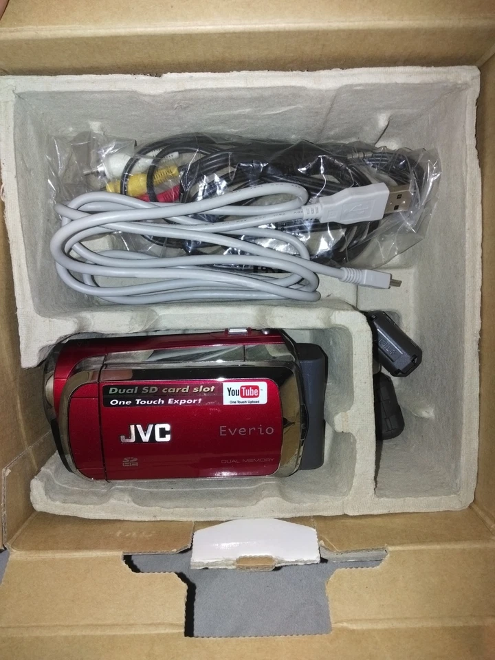 JVC Everio S GZ-MS120 Camcorder Red - Image 4 of 4