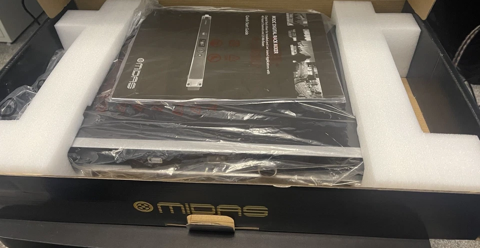 Midas - M32C, 40-input, 25-bus Digital Rack Mixer with 32 x 32 USB Audio Interfa - Image 3 of 4