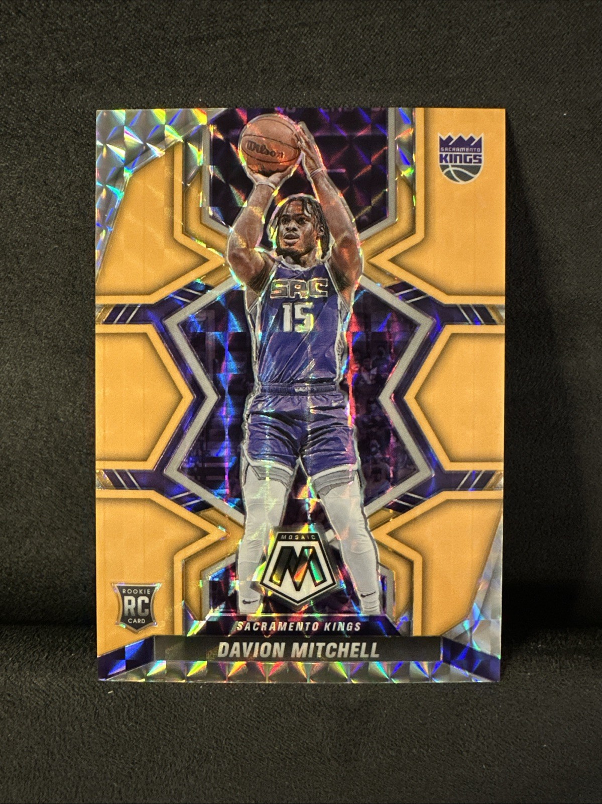 2021-22 Panini Mosaic - Davion Mitchell #208 Fluorescent Orange Prizm /25 (RC)