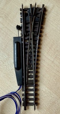 Arnold Rapido N, 0171, 1 elektr. Weiche R, schwarze Schwellen, Funktion geprüft!