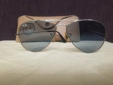 Ray Ban Blue Aviator Sunglasses With Orginal Case. Authentic RB Etching On Lens
