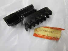 NOS Suzuki Footrest 1978 RM400 1978 RM250 1977-1981 TS250 43560-41102 left side