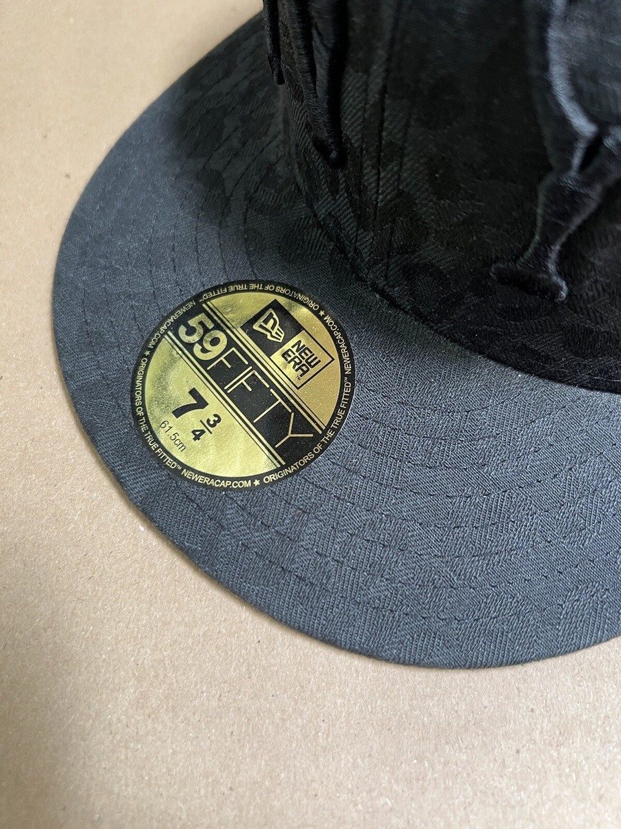 FW09 Supreme New Era NY Bones Woven Leopard 7 3/4 Black Hat FW09 Supreme New Era NY Bones Woven Leopard 7 3/4 Black Hat