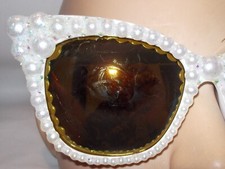 SUNGLASSES CAT EYE SHAPED WHITE FRAME CREAMY PEARL RHINESTONES FREE US SHIP CASE