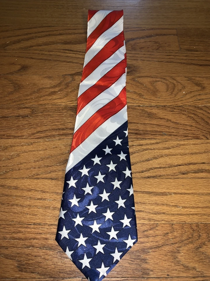 Corbata Patriótica Roja Blanca Azul EE. UU. BANDERA Estrellas Rayas ÚNICA ENIGMA Hecha a Mano ❤️tb50 Foto 2 de 4