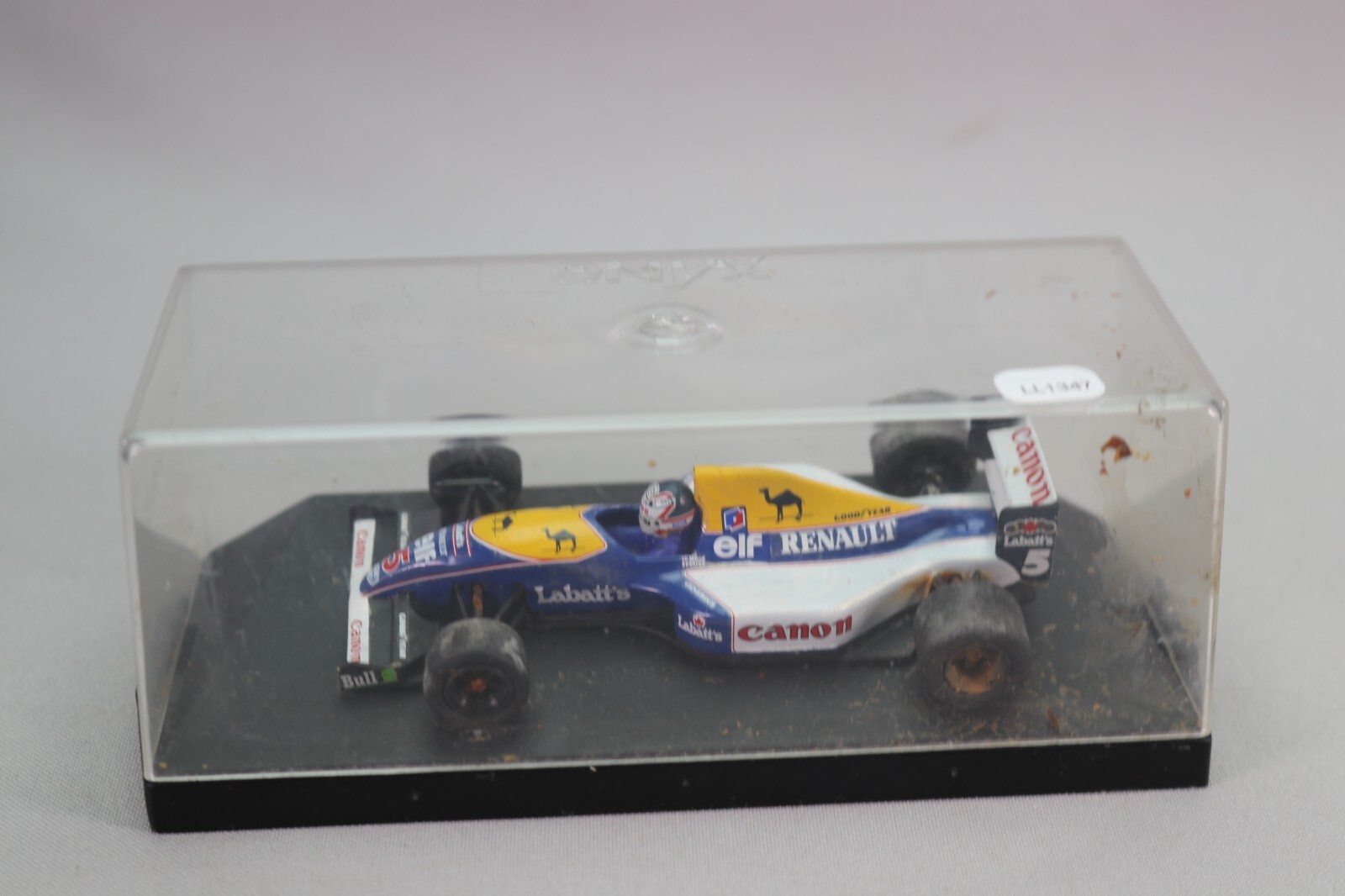 Foto 2 di 9