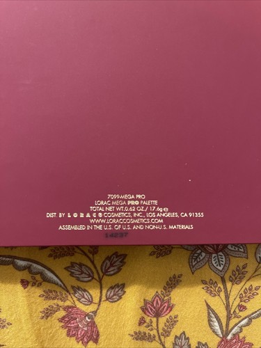 LORAC MEGA PRO Palette 32 Shade Eyeshadow Palette Limited Edition 100% Auth Bnib - Picture 8 of 10