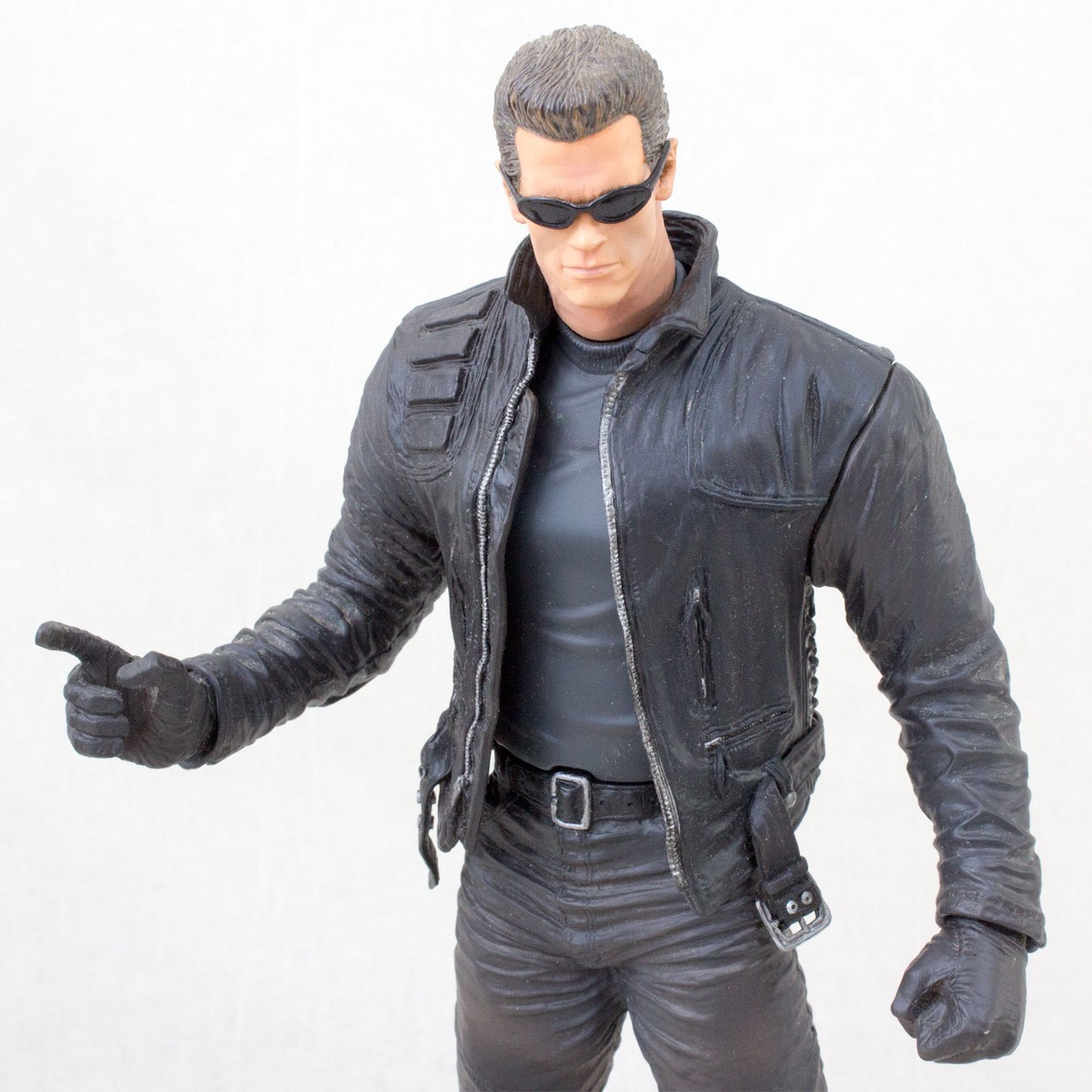 Terminator 3 T-850 as Arnold Schwarzenegger 1/6 Scale Figure