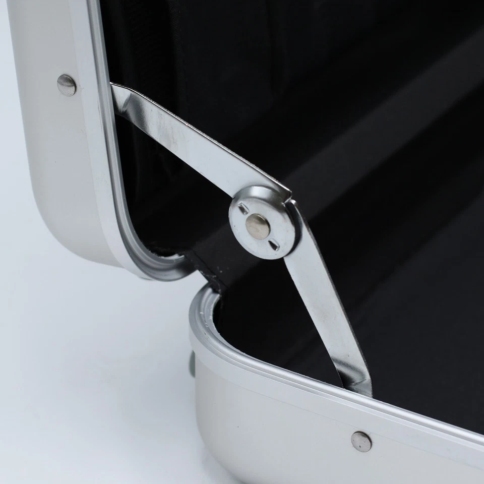 Estuche de aluminio moldeado de 18 pulgadas - DELGADO, elegante, duradero y de 3 pulgadas de profundidad Foto 4 de 4