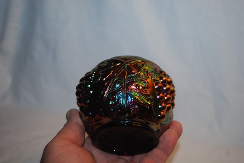 BEAUTIFUL SIGNED FENTON AMETHYST CARNIVAL GLASS GRAPE & VINE ROSE BOWL 1990'S - Picture 7 of 12