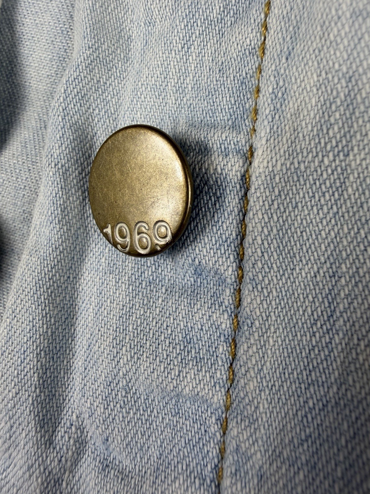 Gap Light Blue Button Collared Denim Jacket w/ Po… - image 6