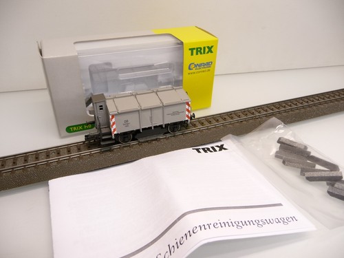 TRIX 24090 H0 Schienenreinigungswagen / Klappdeckelwagen DB Stuttgart 1900 grau | Zustand: Gebraucht