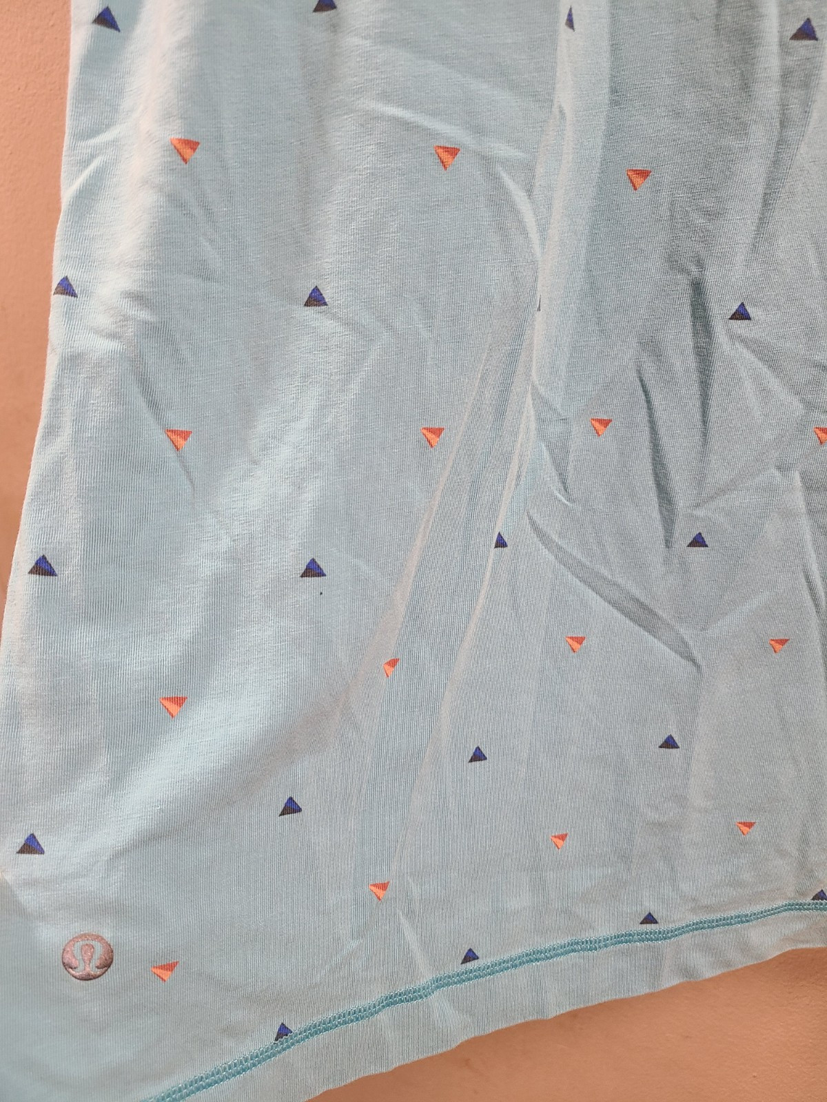 Lululemon 5 Year Basic  Men Triangle Tee Size lar… - image 8