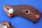 Smith & Wesson J-FRAME Compact Revolver Grips Deluxe Checkered S&W Emblem Round — photo 4