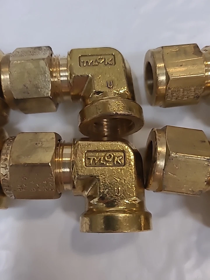 Lot Of 6 Tylok Tube Fitting 5/8" x 5/8" Union Elbow Brass 13848 - Image 2 of 4