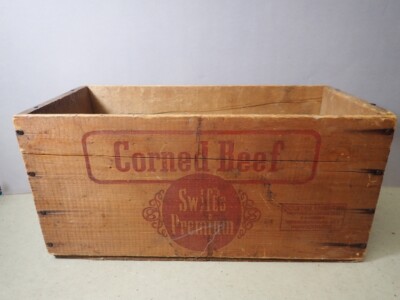 Vintage Swift's Premium Corned Beef Wooden Shipping Crate Argentina w/ Stamps