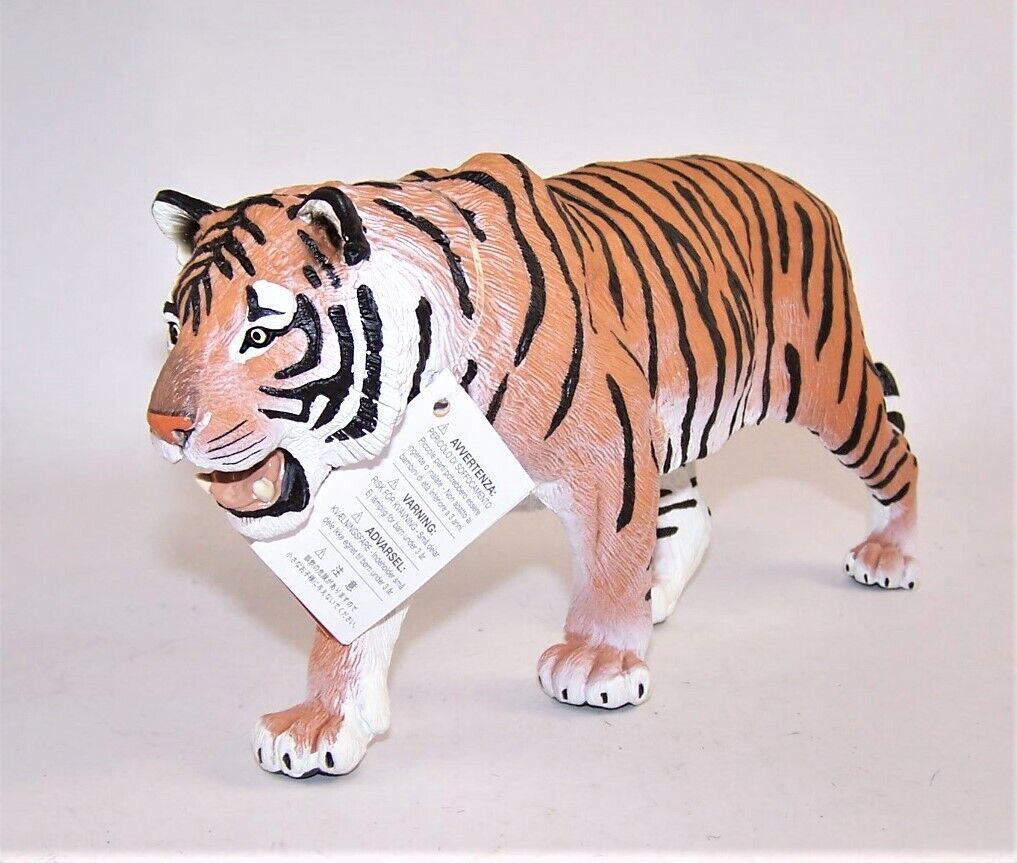 Safari Limited Siberian Tiger 10.5L x 4.5H inches SL-111389 Safari Limited Siberian Tiger 10.5L x 4.5H inches SL-111389
