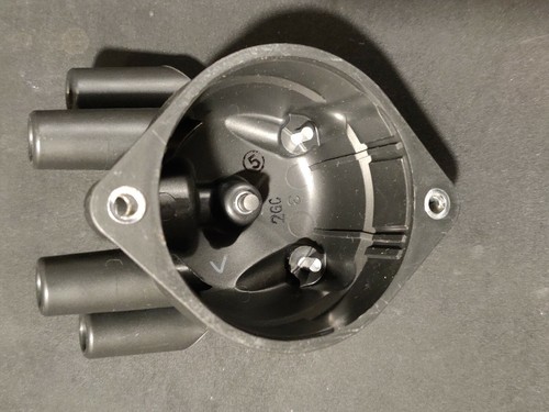 Genuine Nissan Altima Distributor Cap 22162-1E400 New OEM - Picture 2 of 3