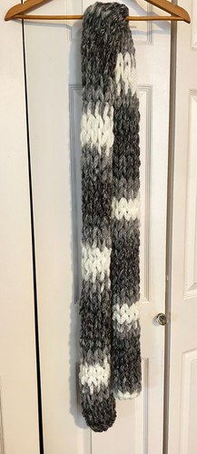 Hand Knitted Chunky Wool Scarf - Soft and Warm - Stripes in shades of Gray - New - Picture 3 of 3