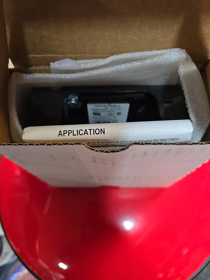 Brand New Honeywell Q7800A1005 Terminal Wiring Sub Base Panel Mount Q7800A-1005  - Image 3 of 3