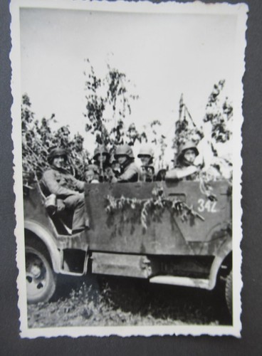 Altes Fotoalbum RAD und Russland Einsatz Flugzeuge / Ju 52 / Pz. Gren Rgt. 26 ? - Picture 21 of 24
