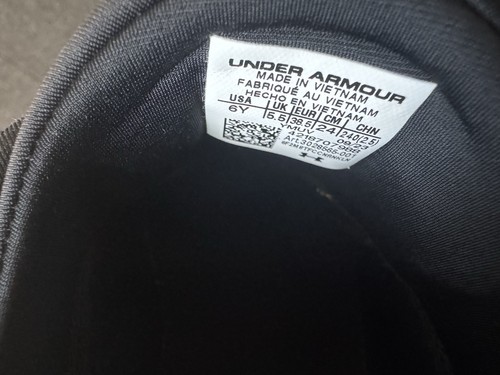 Under Armour SlipSpeed Shoes BOA System Slip Speed Run Black Boys Size 6Y - Picture 7 of 7