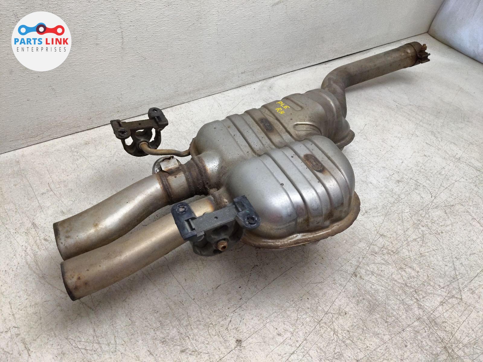 06-12 BENTLEY CONTINENTAL FLYING SPUR REAR RIGHT MUFFLER EXHAUST BAFFLE PIPE 3W2