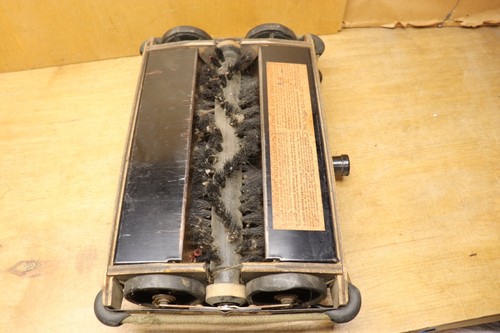 Vintage Antique Bissell's Grand Rapids Wood Carpet Sweeper - Picture 10 of 10