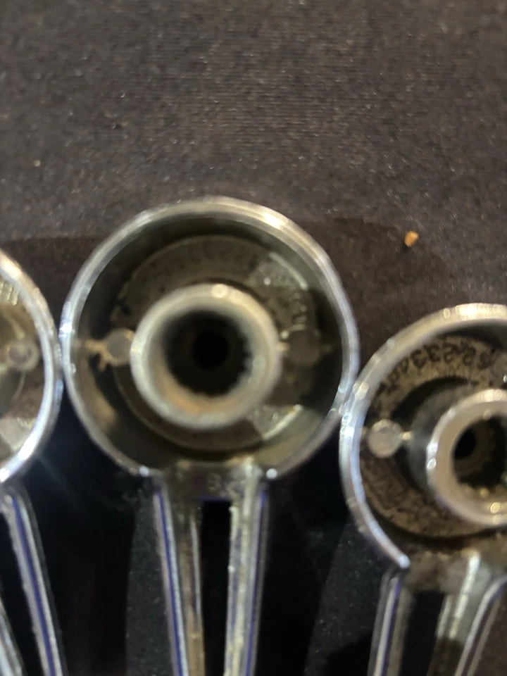 Ford Mustang 1968 1969 Deluxe manijas interiores de ventana (4) manijas  Foto 3 de 4