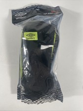 Umbro Junior Stirrup Soccer Shinguards 4' 7"- 5' 3"