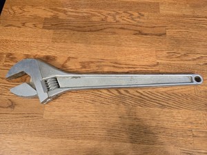 Crescent Tool Co 18-inch Adjustable Crescent Wrench Crestoloy Steel
