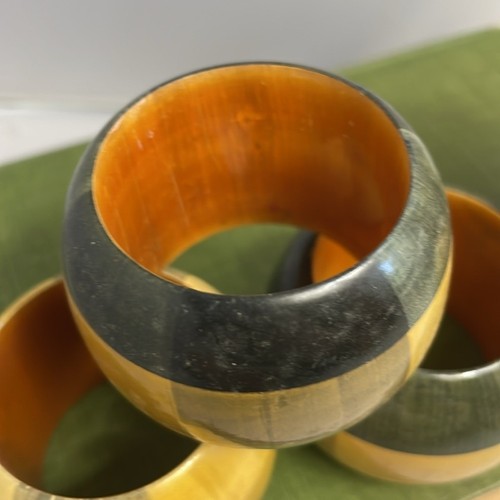 5 Painted Wood Black & Tan Napkin Rings Plaid Pattern - Picture 4 of 6