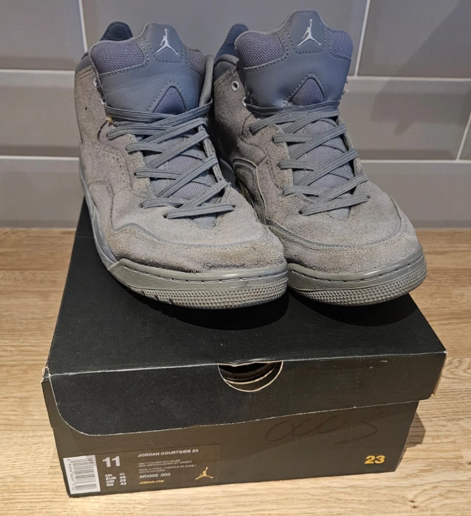 Preços baixos em Jordan courtside 23 | eBay