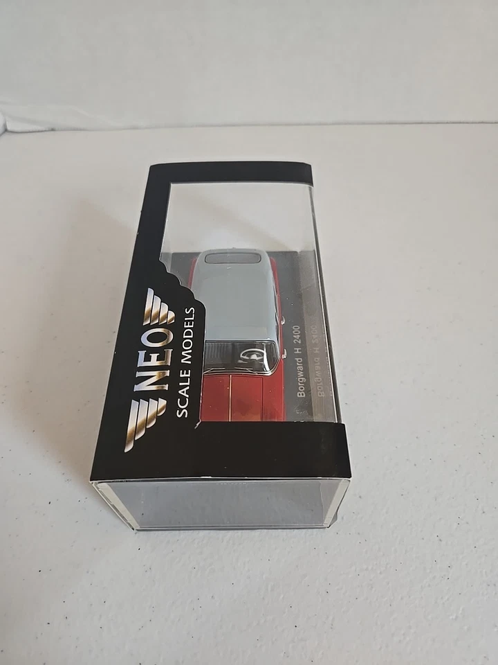 MODELOS A ESCALA NEO 1952 BORGWARD H 2400 - ESCALA 1/43 NEO43450 Foto 4 de 4