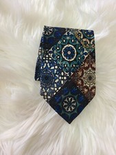 VTG WEMBLEY Burgundy & Blue Damask Pattern TIE~ MADE IN USA ๐บ๐ธ