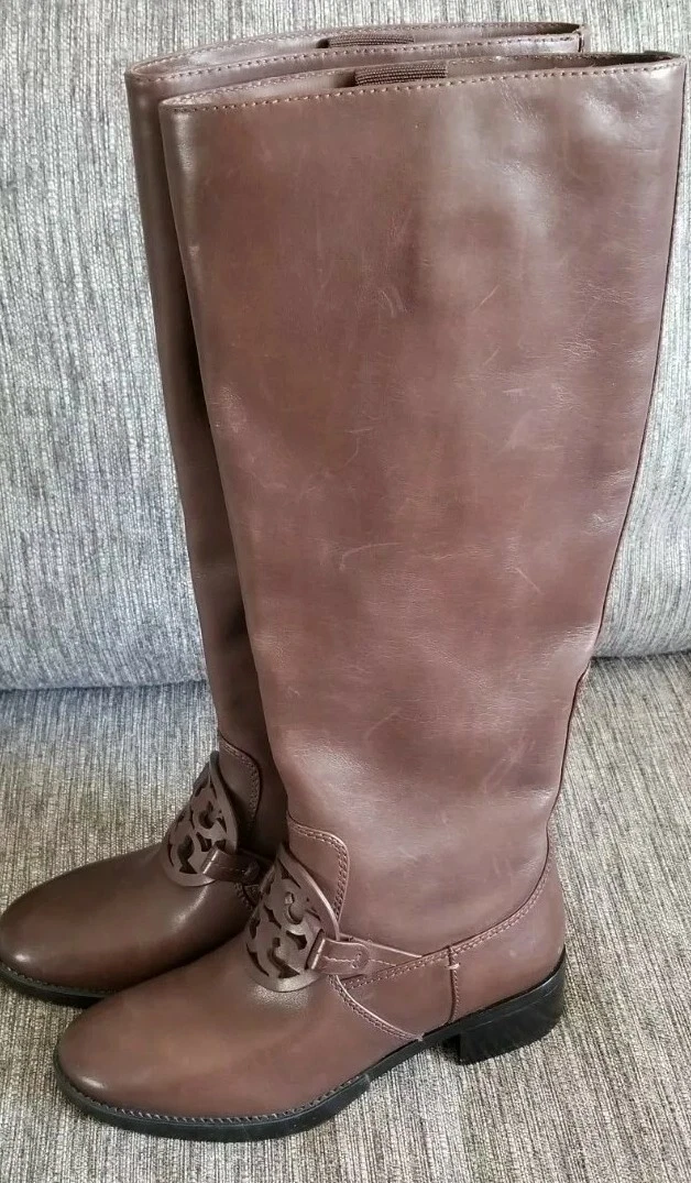 Tory burch miller hotsell pull on boots