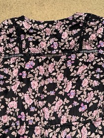 Honey Punch Floral Romper Bell Sleeve Embroidered Eyelet Lace Sz S NEW